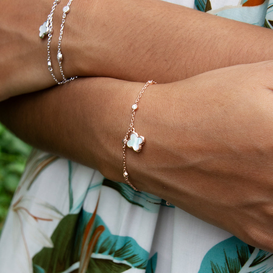 Hanging Mother of Pearl Clover Bracelet