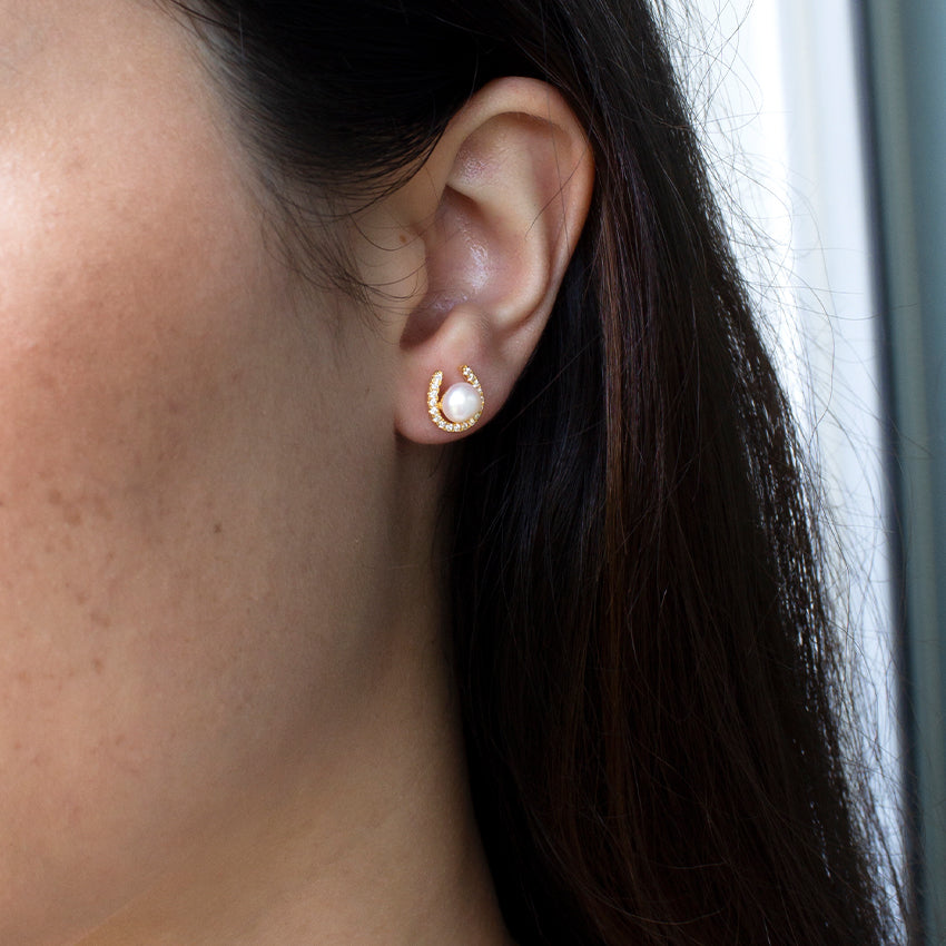 Eques Pearl Studs