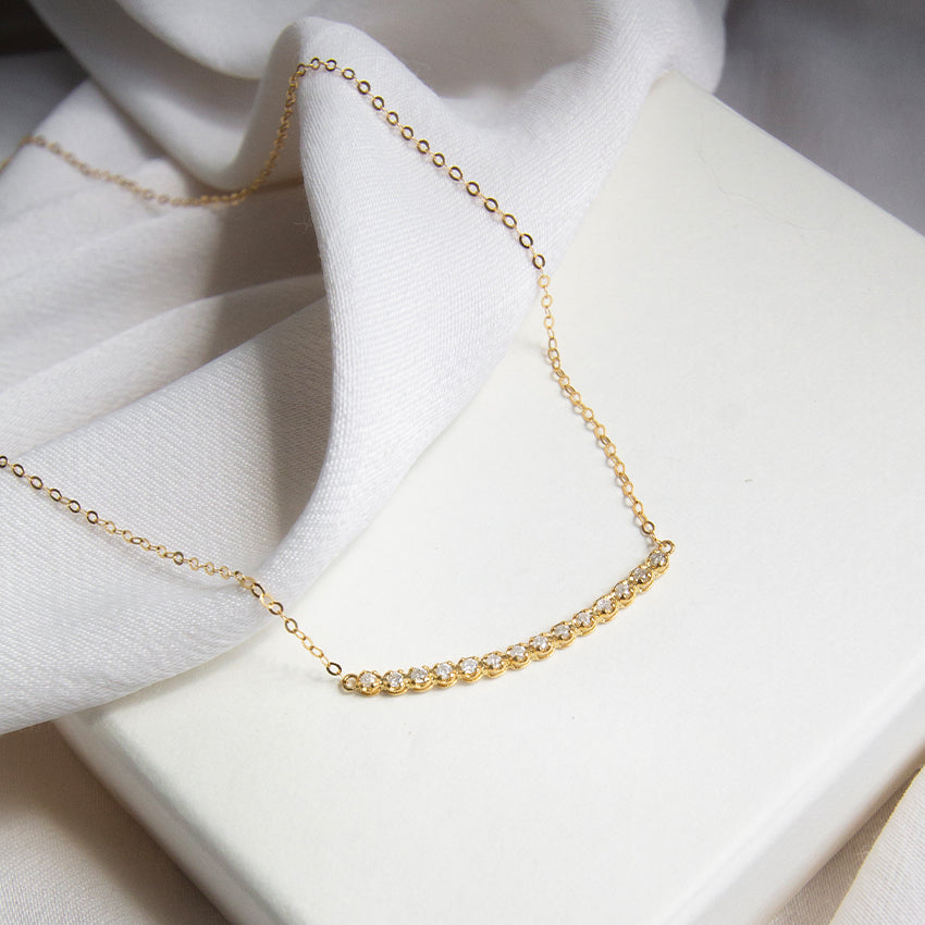 Diamond Bar 18k Gold Necklace