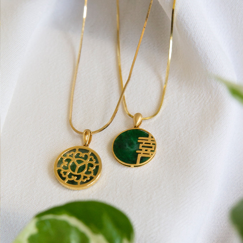 (PRE-ORDER) Yasmin Jade Flower 18k Gold Pendant